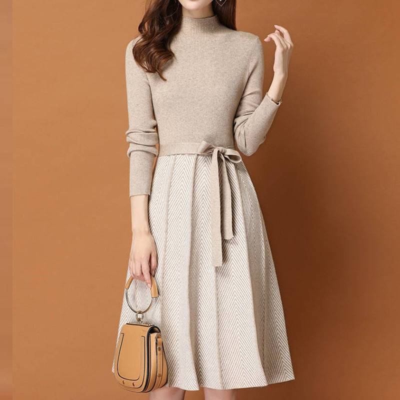 Elegant Pleated Women's Sweater Dress Elegant Pleated Women's Sweater Dress